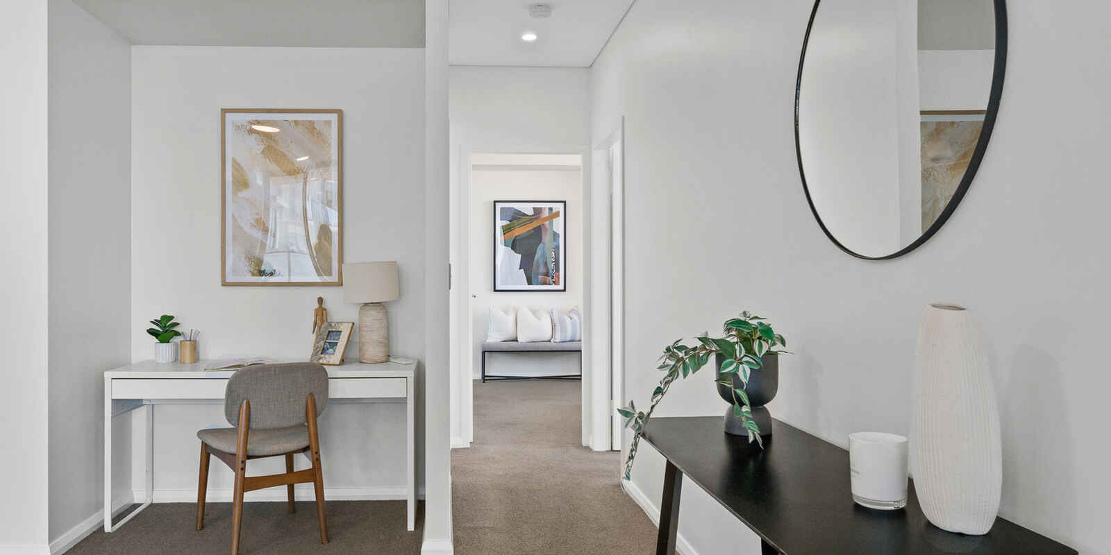 527/2E Charles Street Canterbury