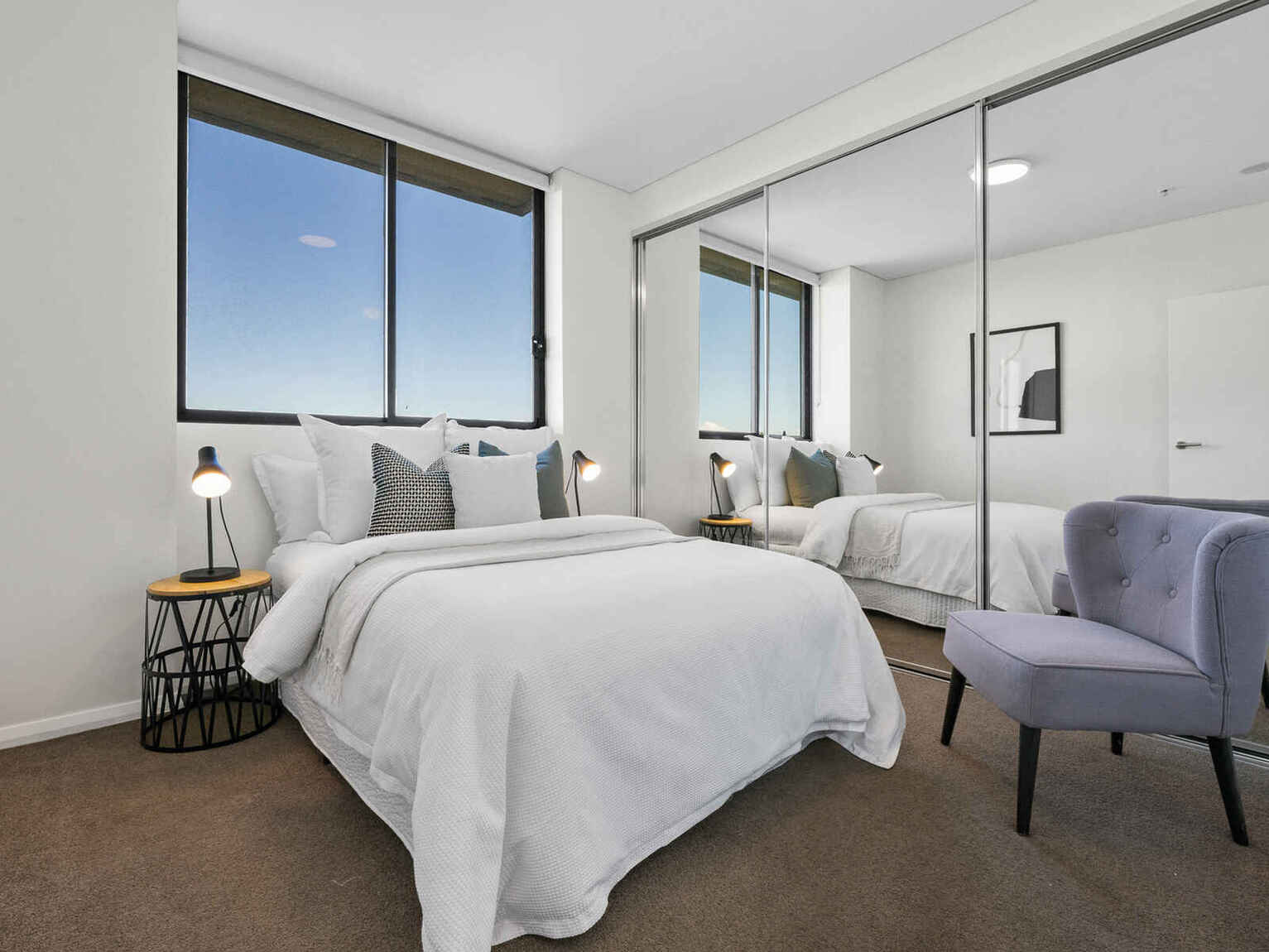 527/2E Charles Street Canterbury