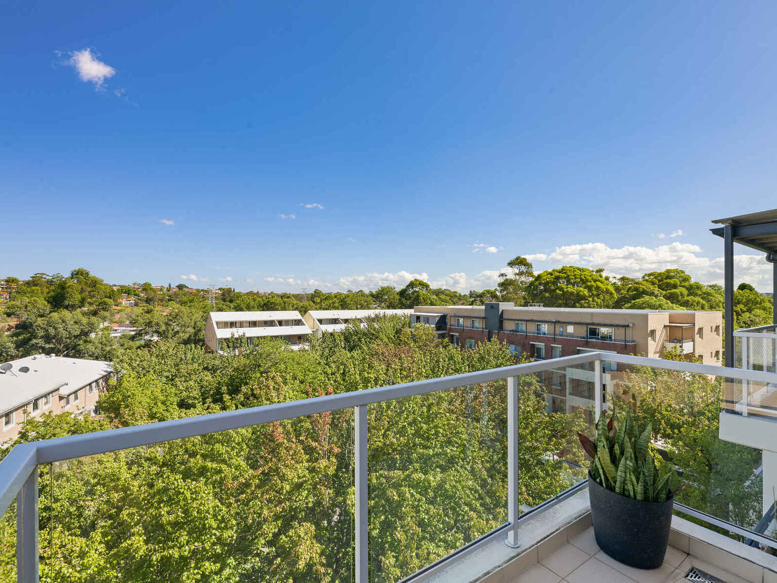 79/20 Close Street Canterbury