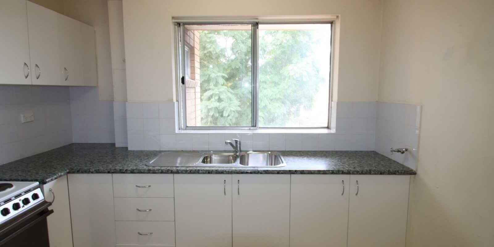 10/11-13 Tavistock Road Homebush West