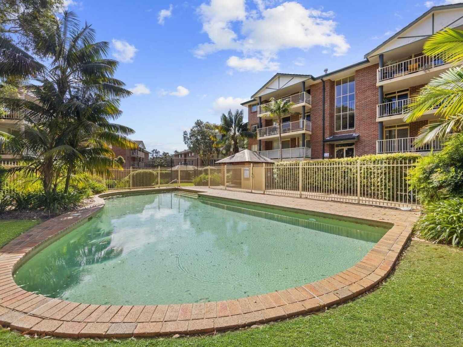 28/10-12 Broughton Street Canterbury