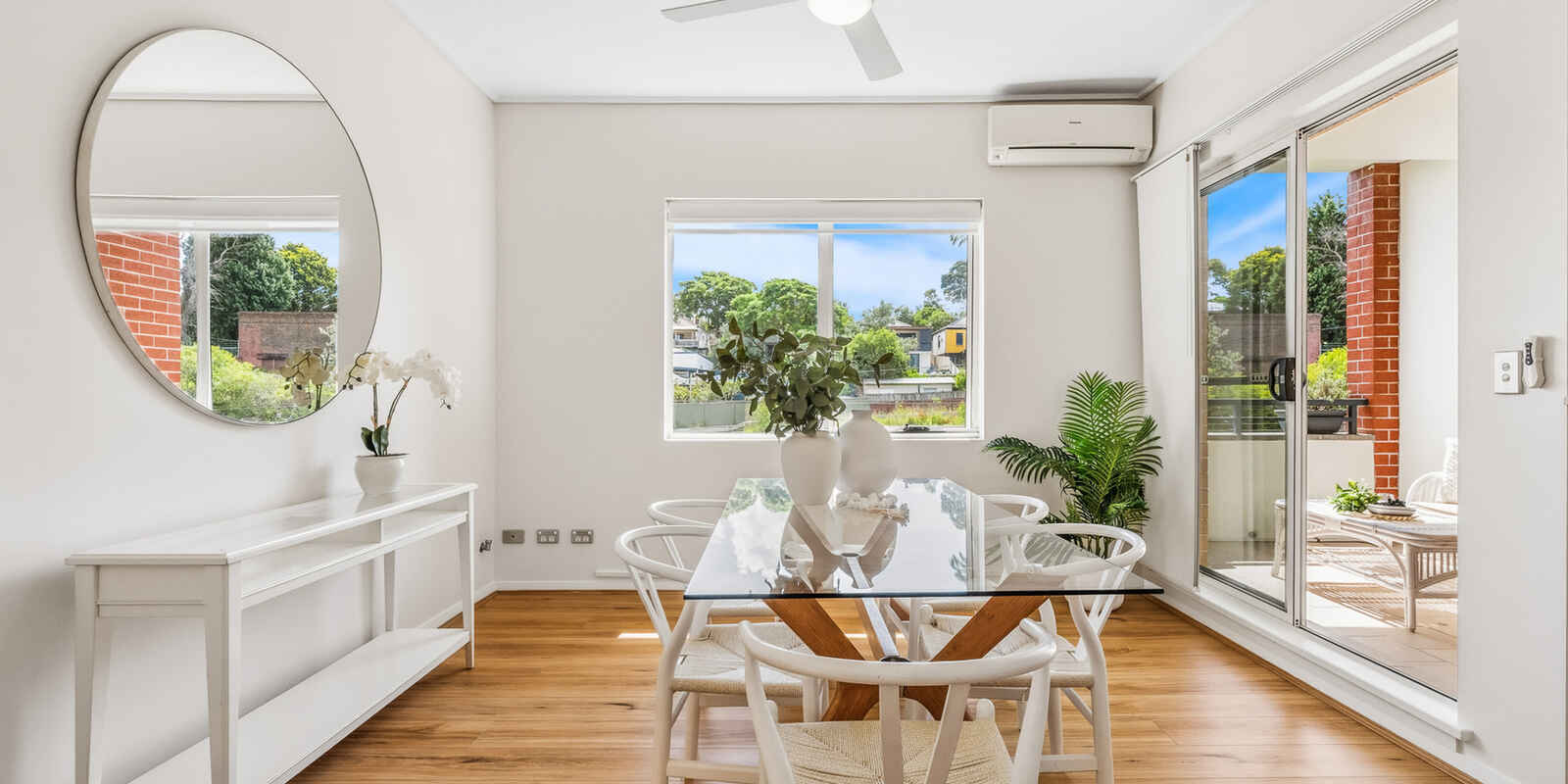 82/20 Close Street Canterbury 82/20 Close Street Canterbury