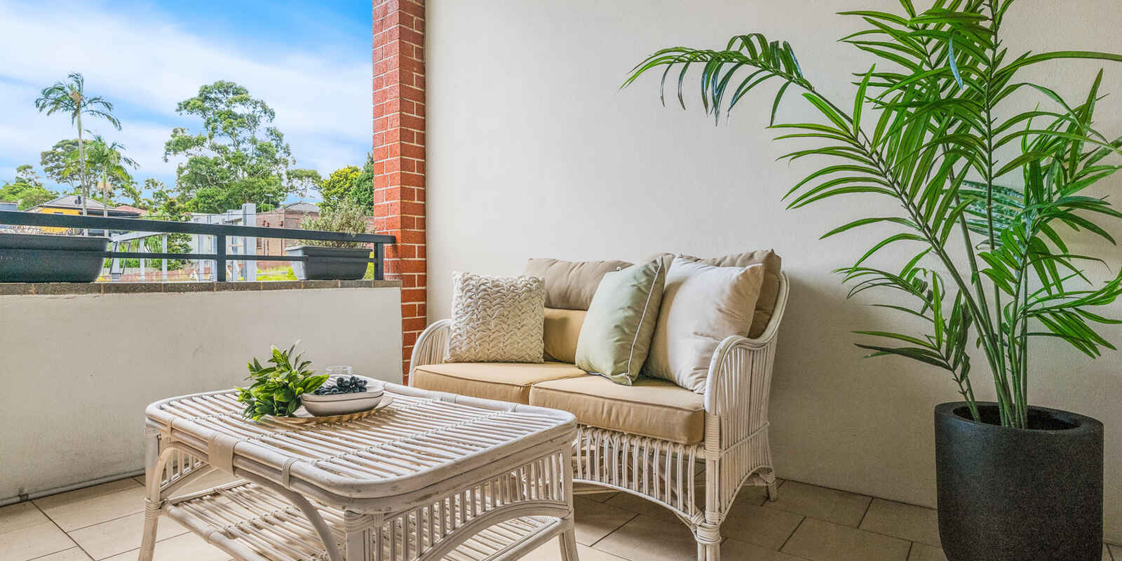 82/20 Close Street Canterbury 82/20 Close Street Canterbury