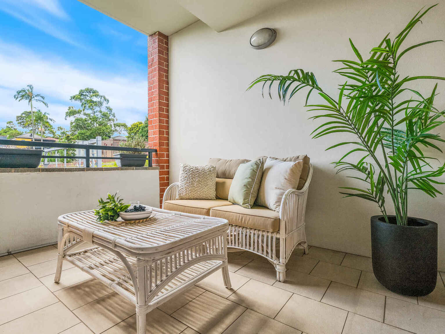 82/20 Close Street Canterbury 82/20 Close Street Canterbury