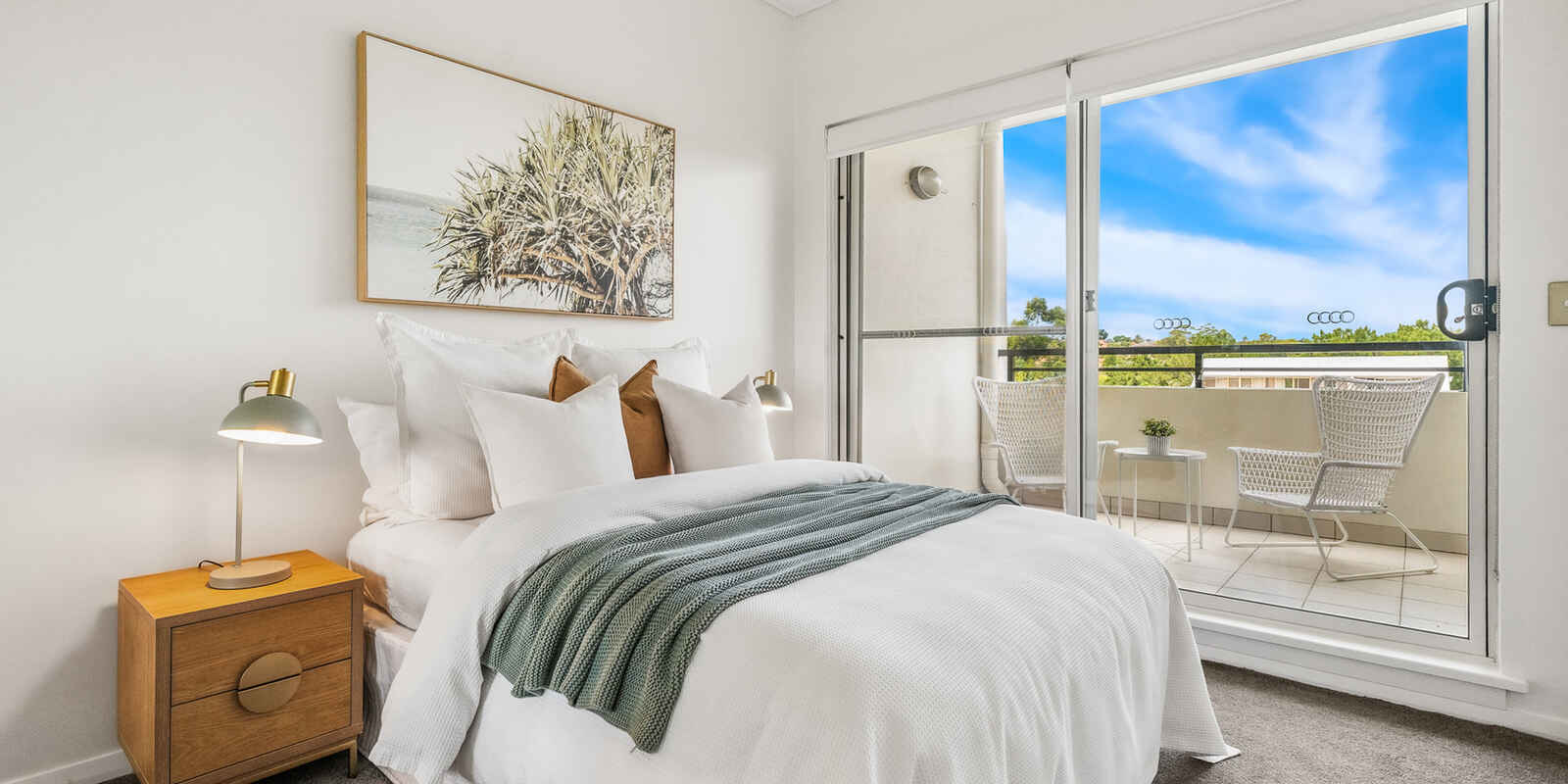 82/20 Close Street Canterbury 82/20 Close Street Canterbury