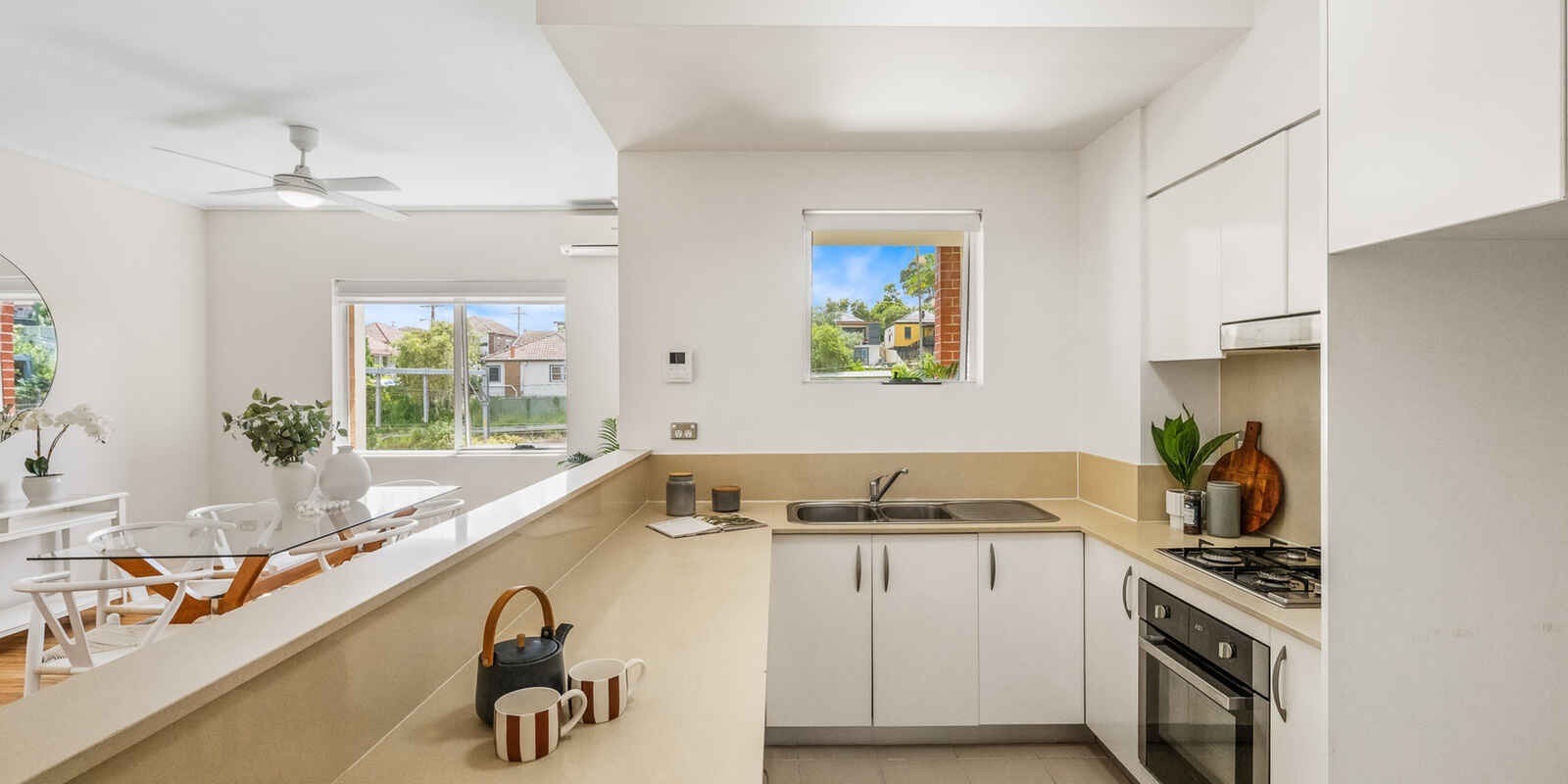 82/20 Close Street Canterbury 82/20 Close Street Canterbury