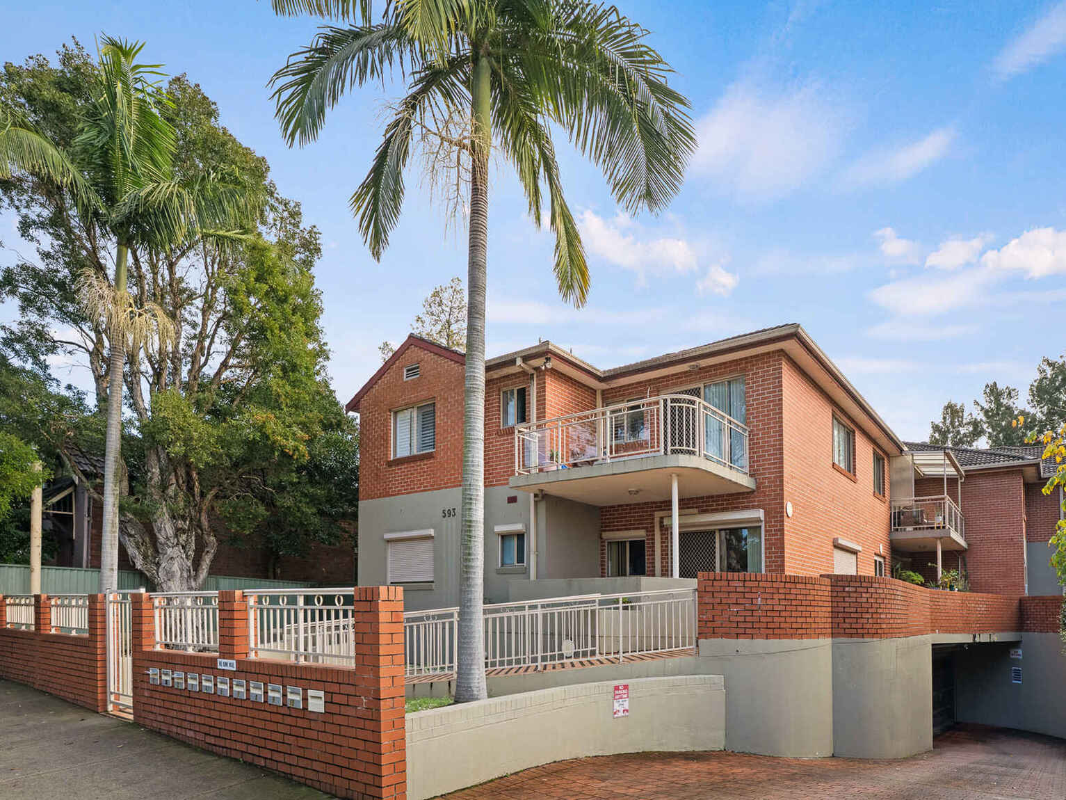 10/593 New Canterbury Road Dulwich Hill