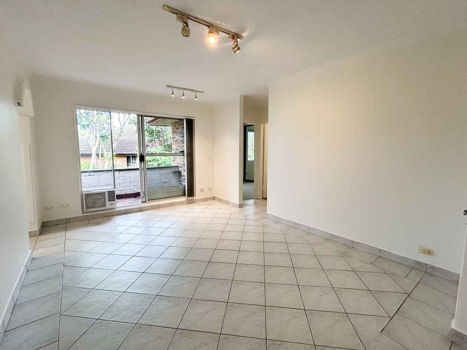 21/13-17 Myra Road Dulwich Hill
