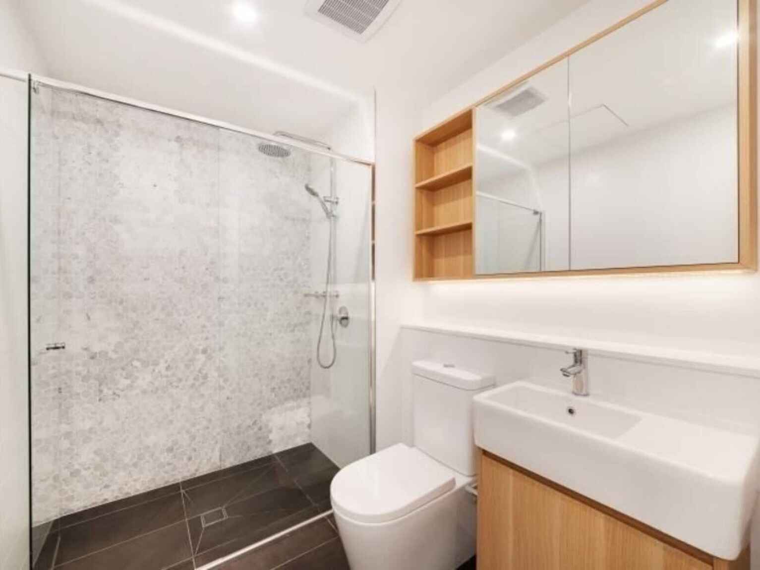 21/408 Victoria Road Gladesville