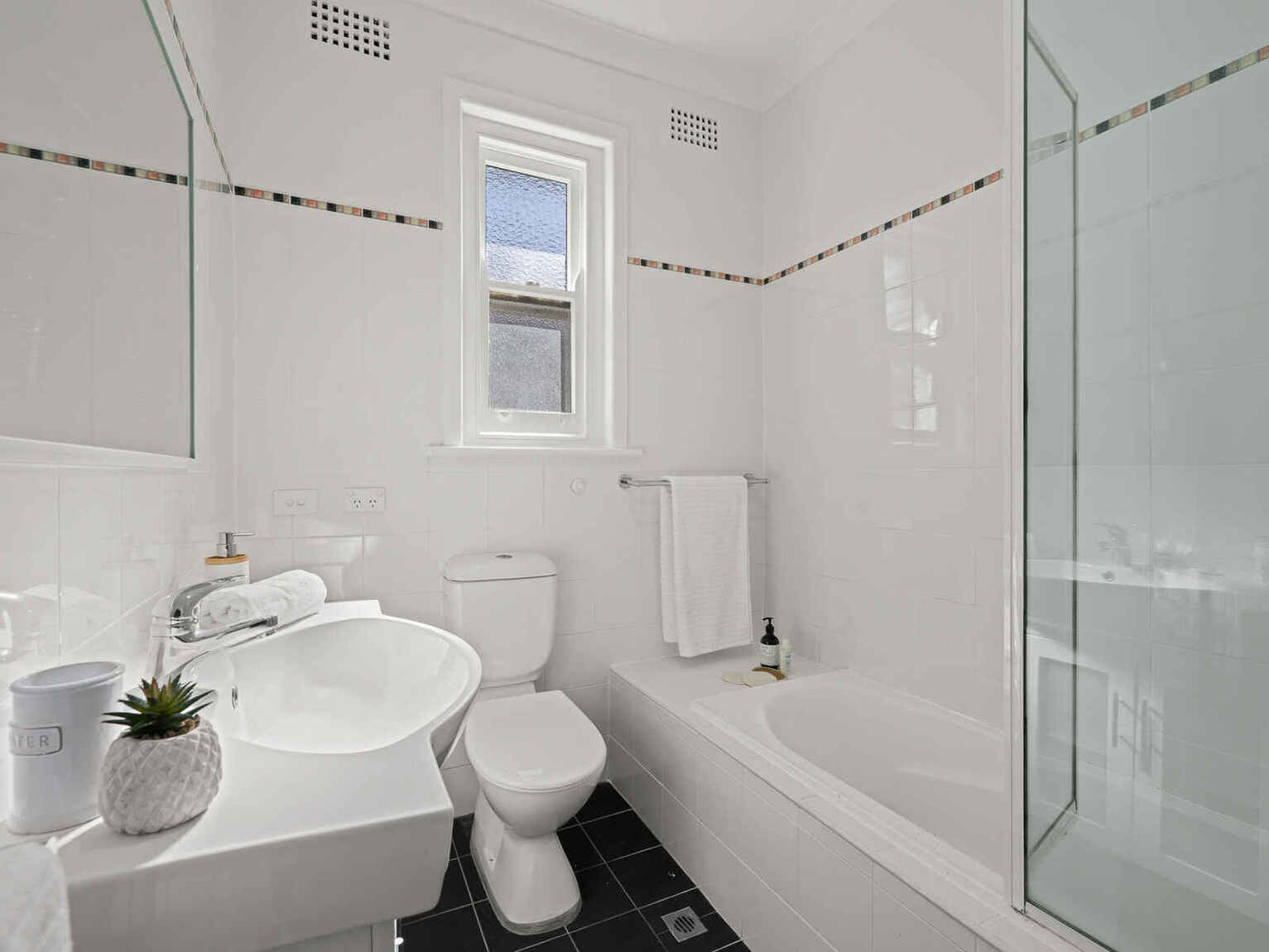 17 Onslow Street Canterbury 17 Onslow Street Canterbury
