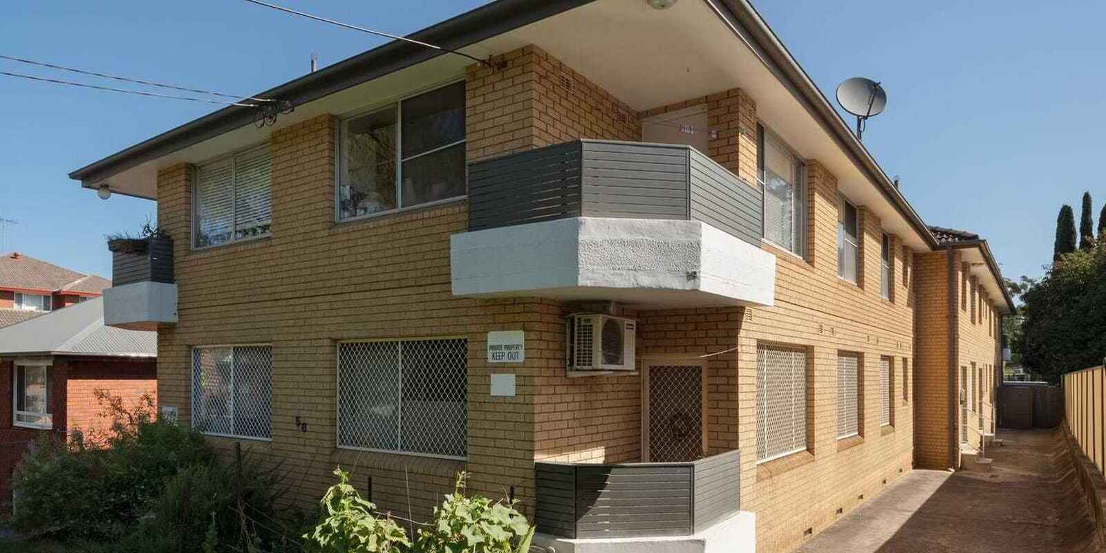 4/56 Crinan Street Hurlstone Park