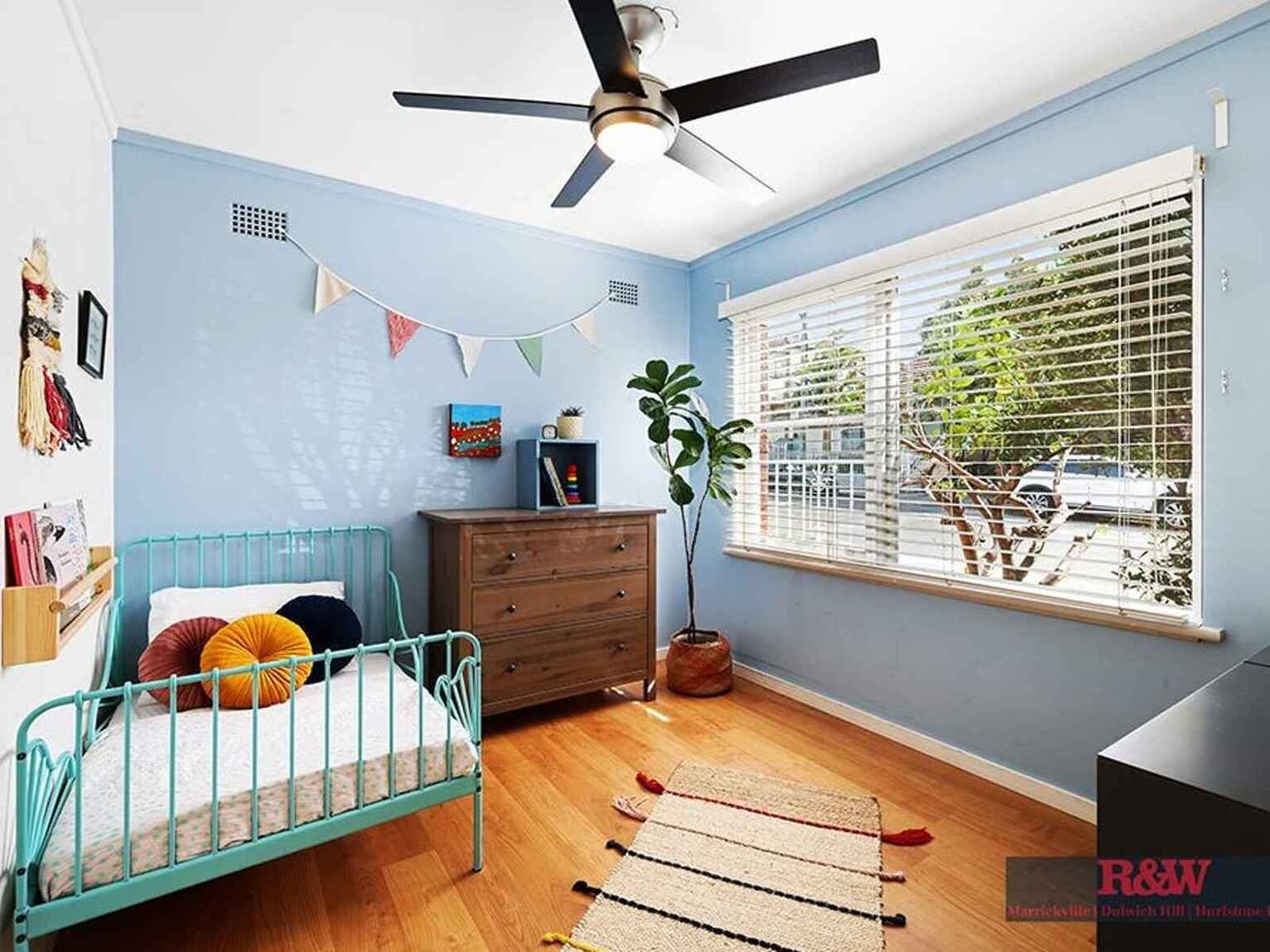 3/8 Floss Street Hurlstone Park